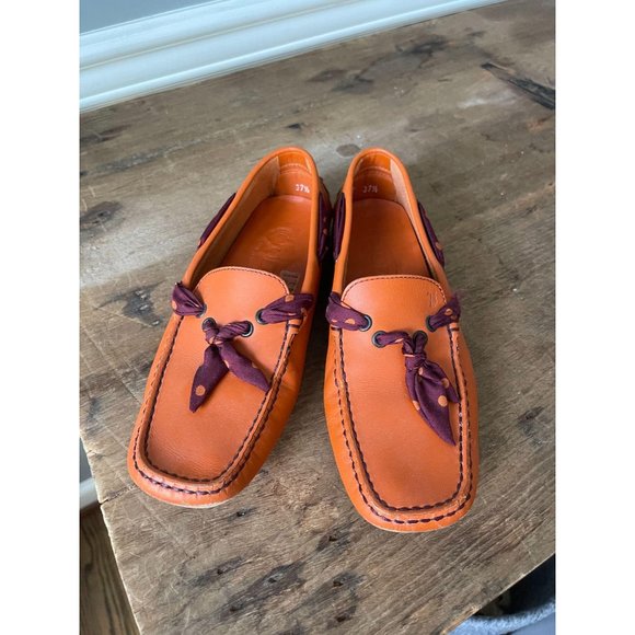TOD'S Orange Leather Polka Dot Ribbon Driving Shoe - Picture 4 of 11